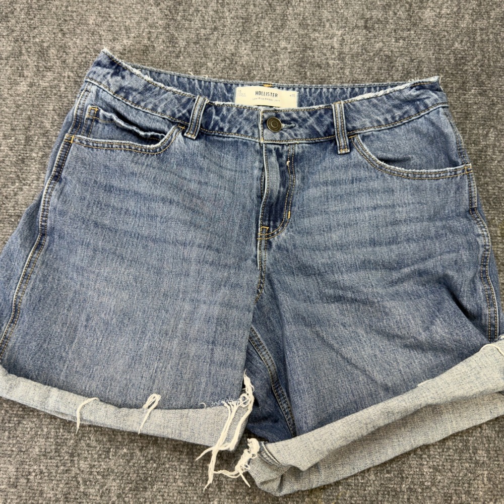 Hollister Low-Rise Baggy Jort Denim Shorts Medium Wash Blue Size 10 W30